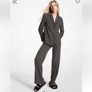 Studded Medallion Crushed Crepe
Pajama Pants